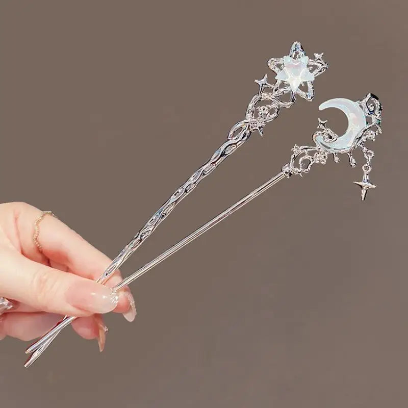 Myth Of The Moon: Hair Pin Tassle