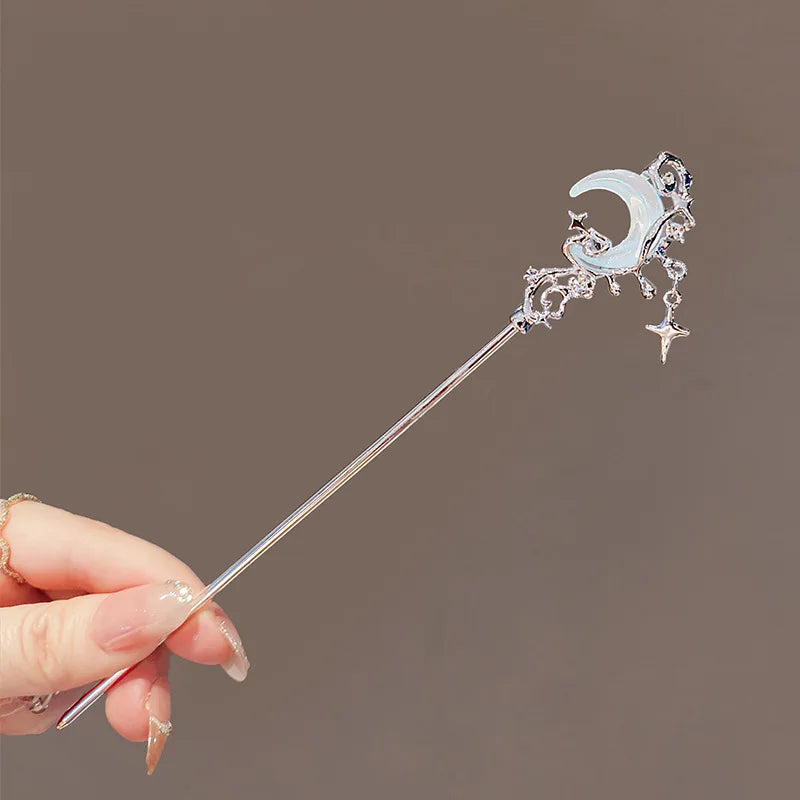 Myth Of The Moon: Hair Pin Tassle